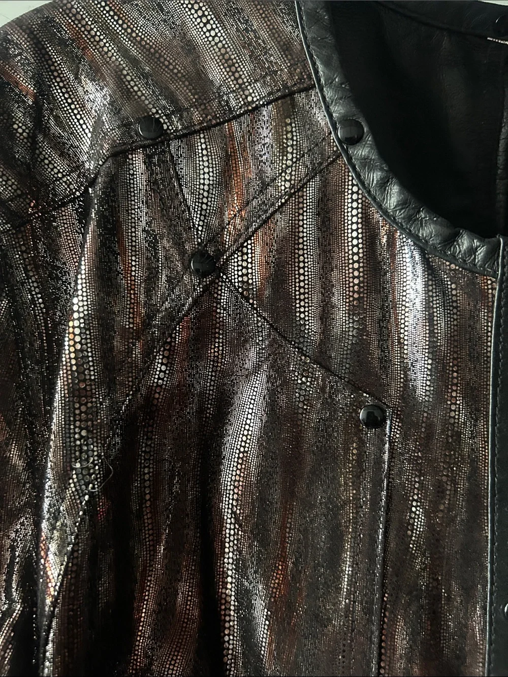 🧸🥰Metallic Genuine Leather Bronze-Black Women's Zip Jacket - Picture 6 of 6